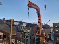 אונית מכולות למכירה
