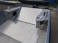 כלי שיט לנחיתה, טנק למכירה