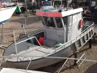 כלי שיט לעבודה למכירה