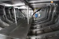 ספינת צוות למכירה