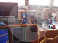 כלי שיט להובלת דגים חיים למכירה