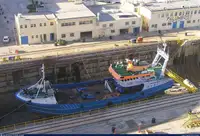 אונית מכולות למכירה