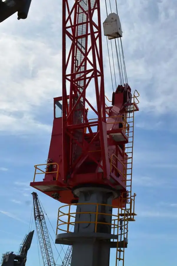 כלי שיט להובלת גז טבעי נוזלי (LNG) למכירה