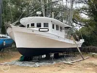 Trawler למכירה