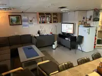 גורר למכירה