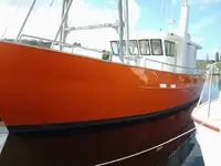 Trawler למכירה