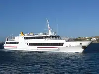 אוניית נוסעים למכירה