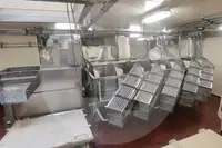 כלי שיט להובלת דגים חיים למכירה