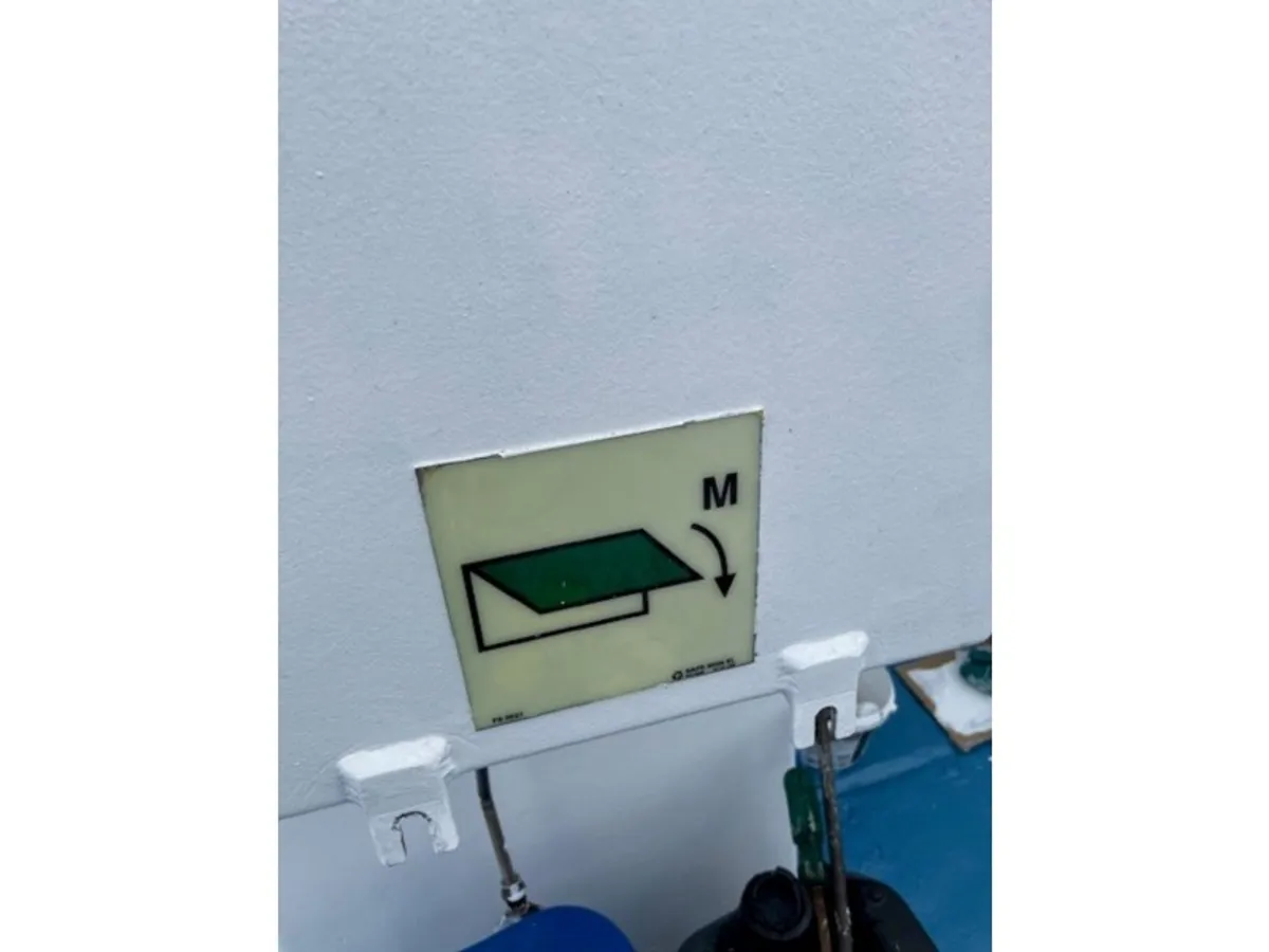 סירת סיור למכירה