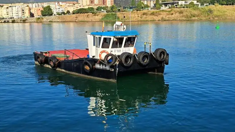 כלי שיט לעבודה למכירה
