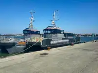 אוניית מכולות למכירה