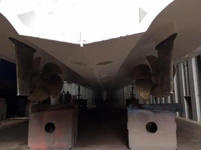 סירת סיור למכירה