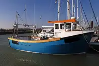 כלי שיט לעבודה למכירה