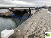 גוררת למכירה