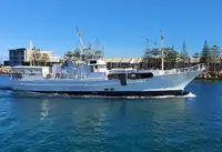 Trawler למכירה