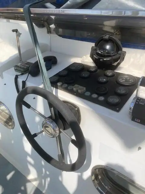 סירת סיור למכירה