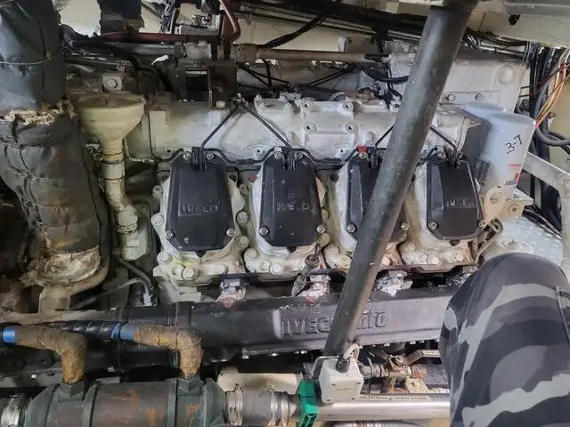 כלי שיט להובלת גז טבעי נוזלי (LNG) למכירה