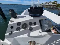 אוניית תענוגות-מעבורת למכירה