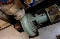 גורר למכירה
