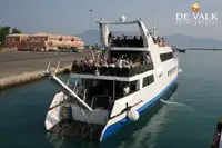 ספינת מעבורת למכירה