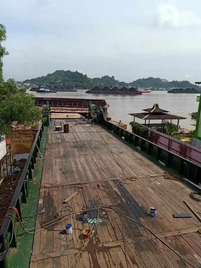 כלי שיט לנחיתה, טנק למכירה
