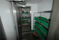 כלי שיט לנחיתה, טנק למכירה