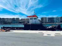 כלי שיט לעבודה למכירה