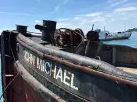 גורר למכירה