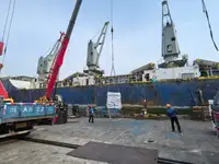 ספינת מקרר למכירה