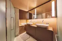 אונית תענוגות למכירה