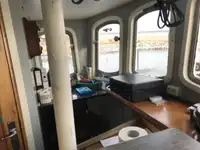 Trawler למכירה