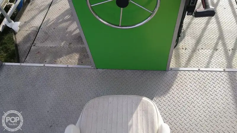 אונית מכולות למכירה