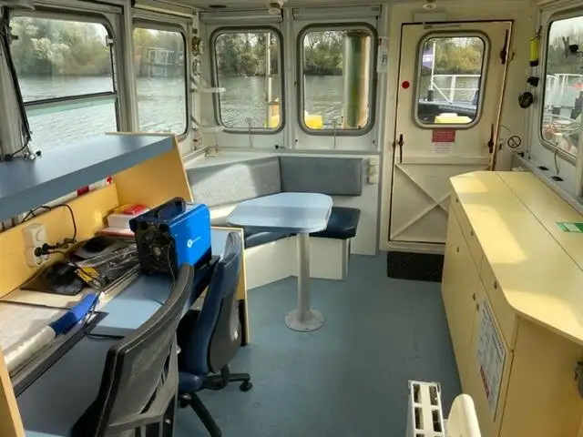 סירת סיור למכירה