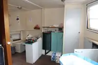 גוררת למכירה
