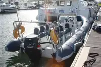 סירה מתנפחת קשיחה למכירה