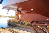 כלי שיט לעבודה למכירה