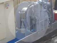 כלי שיט להובלת דגים חיים למכירה