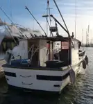 Trawler למכירה