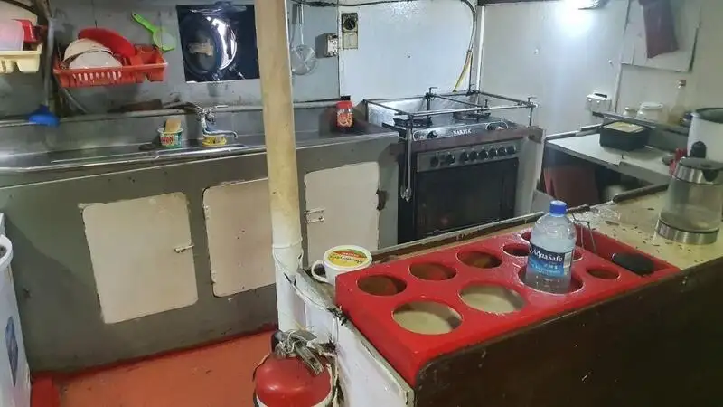 ספינת דיג בשיטת 'לונגליין' למכירה