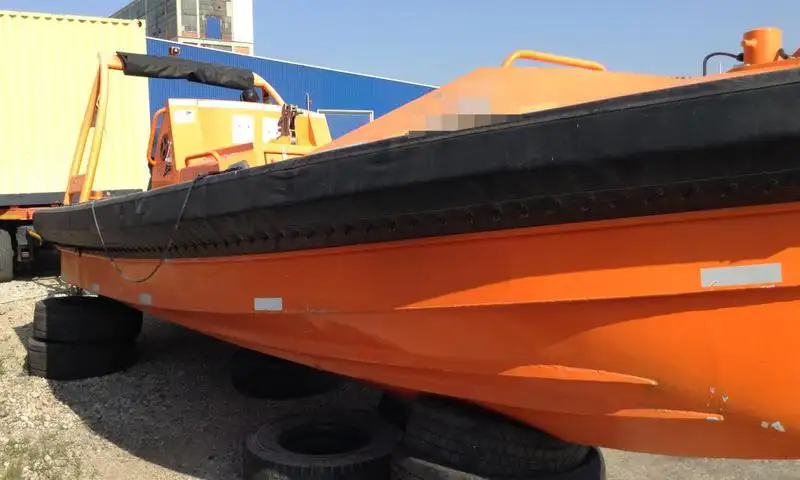 ספינת חילוץ למכירה