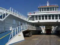 ספינת מעבורת למכירה