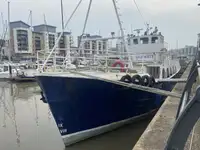 Trawler למכירה