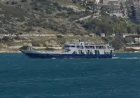 ספינת מעבורת למכירה
