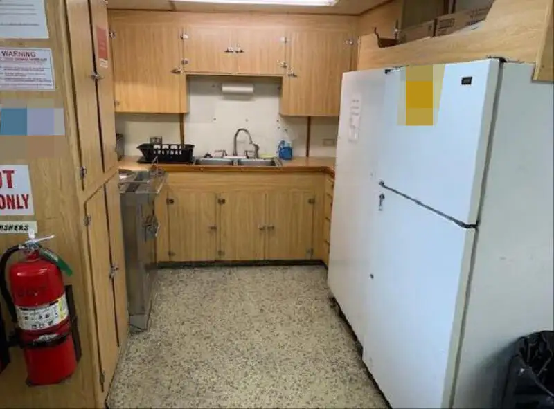 כלי שיט מהיר לאספקה (FSV) למכירה