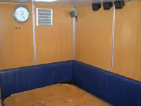גורר למכירה