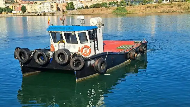 כלי שיט לעבודה למכירה