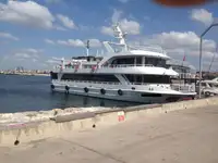 אונית תענוגות למכירה