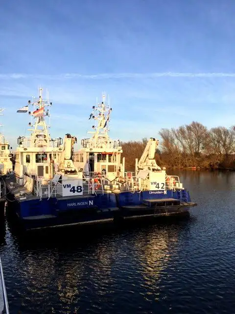 סירת סיור למכירה