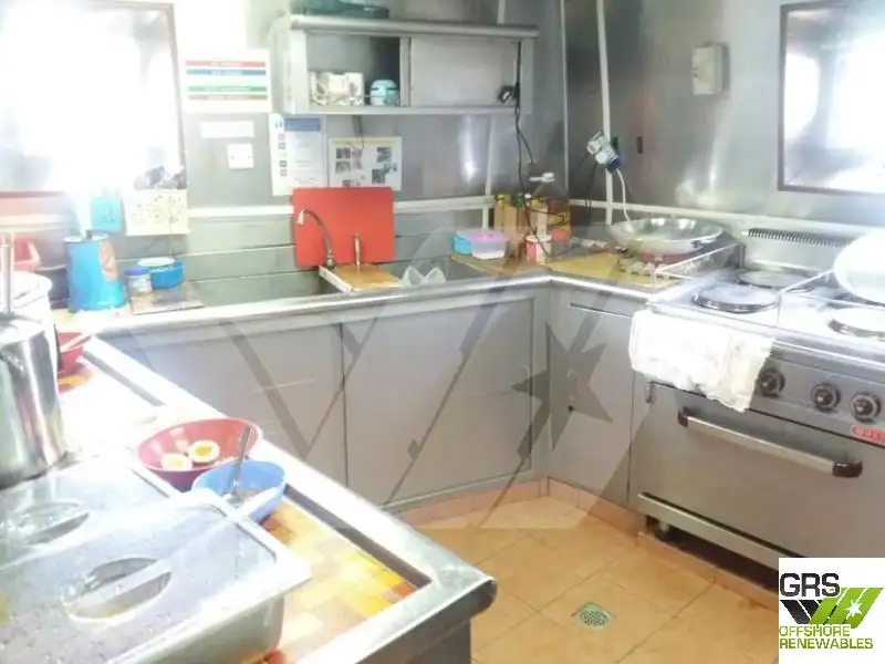 כלי שיט לנחיתה, טנק למכירה