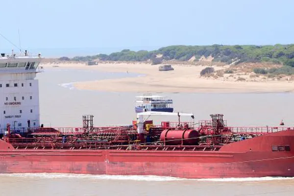 Oil/Chemical tanker for sale